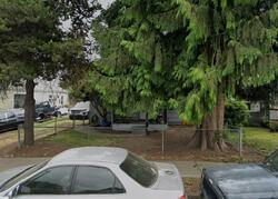 Pre-foreclosure in  22nd Ave Longview, WA 98632