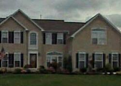 Pre-foreclosure in  Templeton Trl Orchard Park, NY 14127
