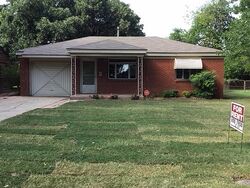 Pre-foreclosure in  Nimitz Blvd Oklahoma City, OK 73112