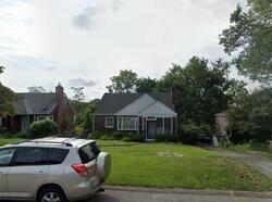 Pre-foreclosure in  Falcon Dr Louisville, KY 40213