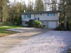 Pre-foreclosure in  Lakeway Dr Bellingham, WA 98229