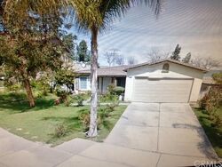 Pre-foreclosure in  Campana Ct Colton, CA 92324