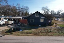 Pre-foreclosure in  W Eastland St Gallatin, TN 37066