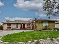 Pre-foreclosure in  W Maxine Ave Spokane, WA 99218