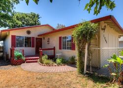 Pre-foreclosure in  Nevada Ave Oroville, CA 95965