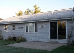 Pre-foreclosure in  Hickory Ln Jackson, WI 53037