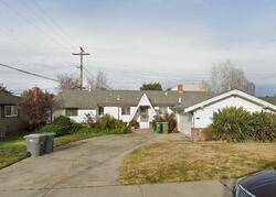 Pre-foreclosure in  S Orange Ave Lodi, CA 95240