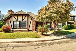 Pre-foreclosure in  S Stevenson Ct Visalia, CA 93277