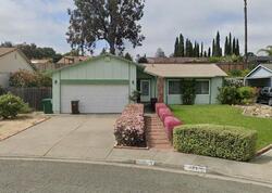 Pre-foreclosure in  Fuchsia Ct Hercules, CA 94547