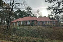  Lakeshore Way, Lagrange GA