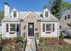 Pre-foreclosure in  Churchill Rd Louisville, KY 40207