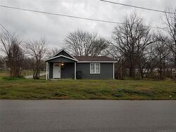 Pre-foreclosure in  S Main St Bristow, OK 74010