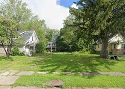 Pre-foreclosure in  Almyra Ave Youngstown, OH 44511