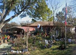 Pre-foreclosure in  E Villa St Houston, TX 77017
