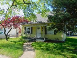 Pre-foreclosure in  20TH ST Racine, WI 53405
