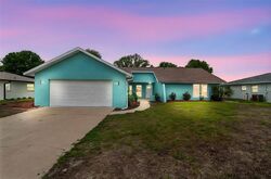 Pre-foreclosure in  Deer Run Venice, FL 34293