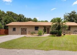Pre-foreclosure in  Diamond Acres Rd Davenport, FL 33837