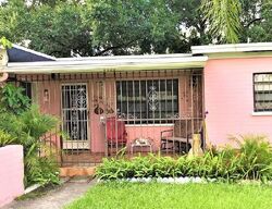 Pre-foreclosure in  Valencia Rd Orlando, FL 32803
