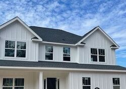 Pre-foreclosure in  Carriage Ridge Dr Greensboro, GA 30642