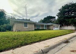 Pre-foreclosure in  S Arthur St Grand Island, NE 68803
