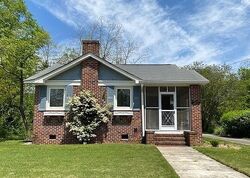 Pre-foreclosure in  Edwards St Elberton, GA 30635