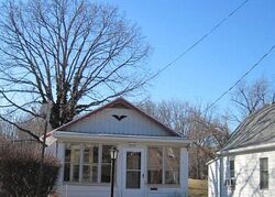 Pre-foreclosure in  S Rodgers Ave Alton, IL 62002