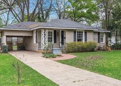 Pre-foreclosure in  Leo Ave Shreveport, LA 71105