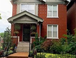 Pre-foreclosure in  Lafayette Ave Saint Louis, MO 63110