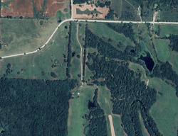 Pre-foreclosure in  E Thomas Hill Rd Sturgeon, MO 65284
