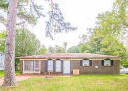 Pre-foreclosure in  Pisgah Dr Nw Huntsville, AL 35810