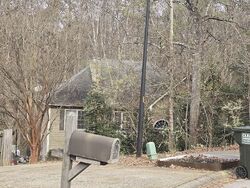 Pre-foreclosure in  Eagle Pointe Dr Dallas, GA 30132