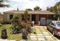 Pre-foreclosure in  NE 6TH AVE Fort Lauderdale, FL 33334