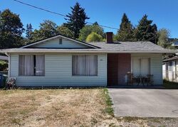 Pre-foreclosure in  30th Ave S Seattle, WA 98108