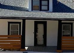Pre-foreclosure in  E Wilson Rd Independence, MO 64053