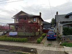 Pre-foreclosure in  Lyon St S Albany, OR 97321