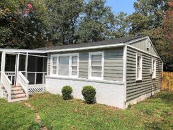 Pre-foreclosure in  STEPHANIE CIR Summerville, SC 29483