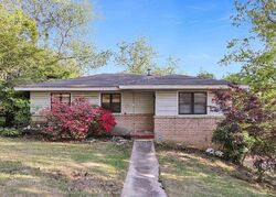 Pre-foreclosure in  Barclay Ln Birmingham, AL 35206