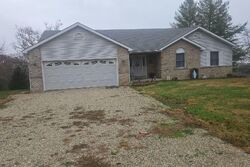 Pre-foreclosure in  OAK PINE LN Berger, MO 63014