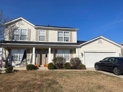 Pre-foreclosure in  Hampton Dr Troy, MO 63379