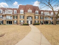 Pre-foreclosure in  W 33rd St  Sioux Falls, SD 57105