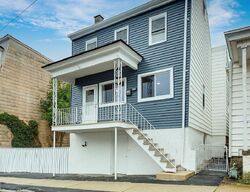  Walnut St, Ashland PA