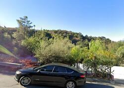 Pre-foreclosure in  El Arbolita Dr Glendale, CA 91208