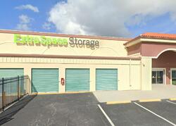  Lake Bayshore Dr, Bradenton FL