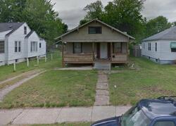 Pre-foreclosure in  S 7th St Wood River, IL 62095