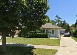 Pre-foreclosure in  Webster Ln Des Plaines, IL 60018