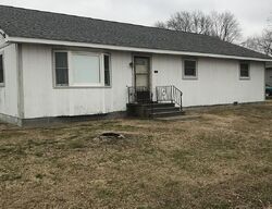 Pre-foreclosure in  S 6th St Mascoutah, IL 62258