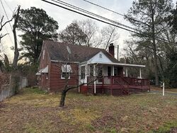 Pre-foreclosure in  Bi State Blvd Delmar, MD 21875