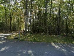 Pre-foreclosure in  Oak Cir Princeton, MA 01541