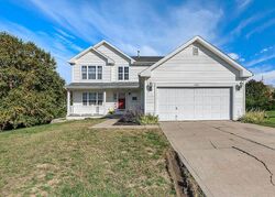 Pre-foreclosure in  S 97TH CIR La Vista, NE 68128