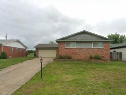 Pre-foreclosure in  E 25th Pl Tulsa, OK 74114